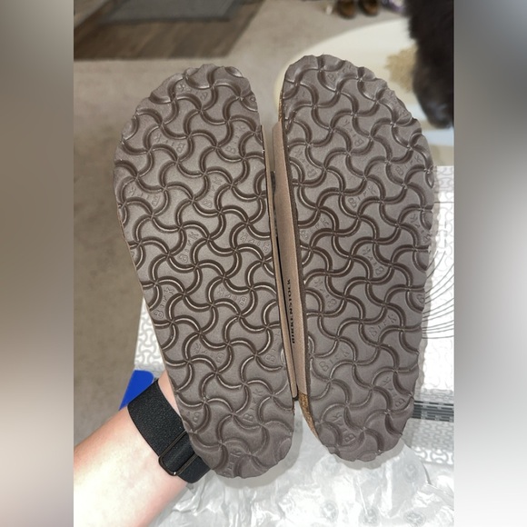LIKE NEW Birkenstock Arizona sandals - size 36 - Picture 5 of 6